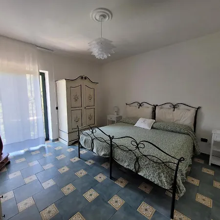 Semesterbostad Relais Cannavacciuolo Vico Equense