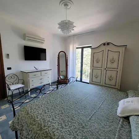 Semesterbostad Relais Cannavacciuolo Vico Equense