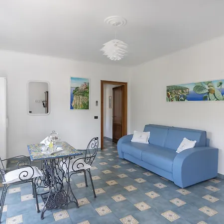 Semesterbostad Relais Cannavacciuolo Vico Equense